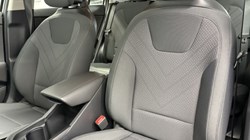 2025 (75) KIA NIRO 1.6 GDi 127 Hybrid 2 Nav 5dr DCT 4686382