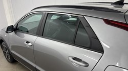 2025 (75) KIA NIRO 1.6 GDi 127 Hybrid 2 Nav 5dr DCT 4686376