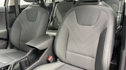 2025 (75) KIA NIRO 1.6 GDi 127 Hybrid 2 Nav 5dr DCT 4686473