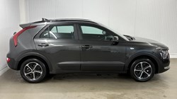 2025 (75) KIA NIRO 1.6 GDi 127 Hybrid 2 Nav 5dr DCT 4686498