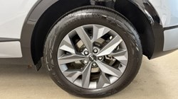 2025 (74) KIA SPORTAGE 1.6T GDi 207 HEV GT-Line 5dr Auto 4719306