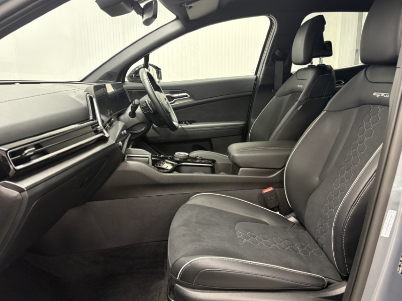 2025 (74) KIA SPORTAGE 1.6T GDi 207 HEV GT-Line 5dr Auto 4719298