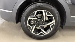 2025 (74) KIA SPORTAGE 1.6T GDi 157 48V ISG 2 5dr 4700948
