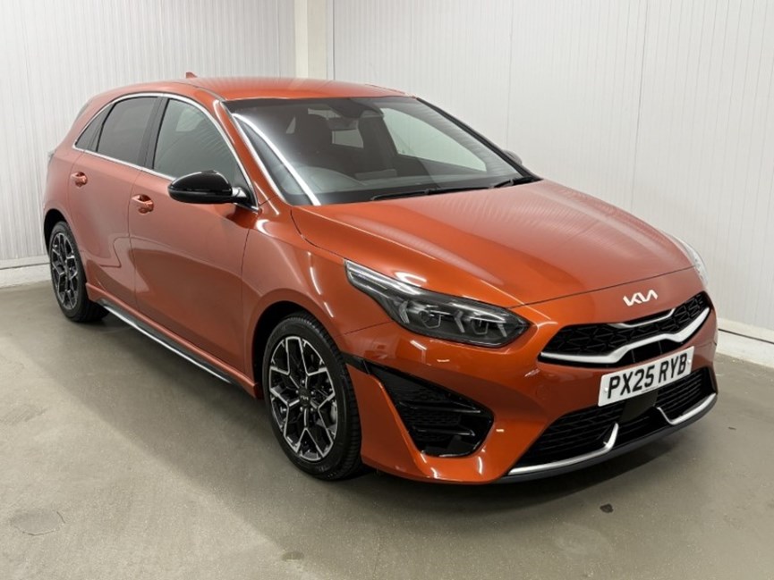 2025 (25) KIA CEED 1.5T GDi ISG 138 GT-Line 5dr DCT
