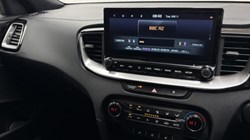 2025 (25) KIA CEED 1.5T GDi ISG 138 GT-Line 5dr DCT 4763258