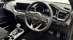 2025 (25) KIA CEED 1.5T GDi ISG 138 GT-Line 5dr DCT 4763254