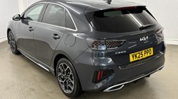 2025 (25) KIA CEED 1.5T GDi ISG 138 GT-Line 5dr 4763172