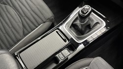 2025 (25) KIA CEED 1.5T GDi ISG 138 GT-Line 5dr 4763185