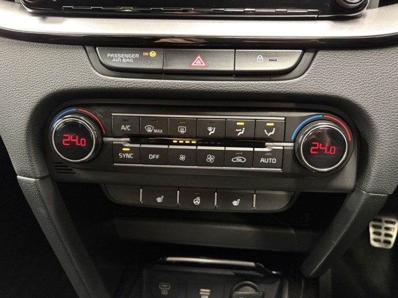 2025 (25) KIA CEED 1.5T GDi ISG 138 GT-Line 5dr 4763162