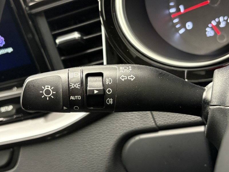 2025 (25) KIA CEED 1.5T GDi ISG 138 GT-Line 5dr 4763169