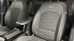 2025 (25) KIA CEED 1.5T GDi ISG 138 GT-Line 5dr 4763181