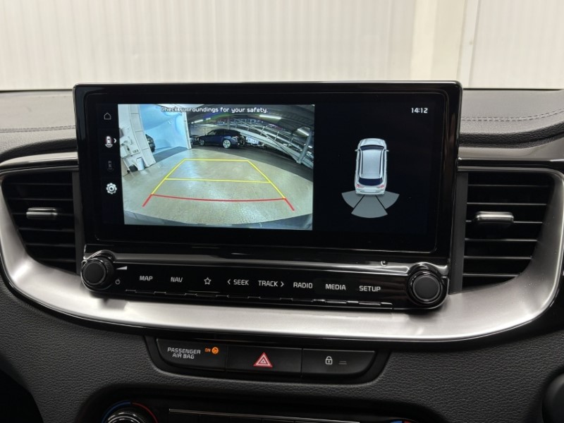 2025 (25) KIA CEED 1.5T GDi ISG 138 GT-Line 5dr 4763165