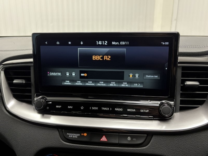 2025 (25) KIA CEED 1.5T GDi ISG 138 GT-Line 5dr 4763163