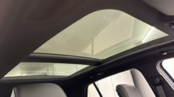 2024 (74) KIA SPORTAGE 1.6T GDi 207 HEV GT-Line S 5dr Auto 4763649