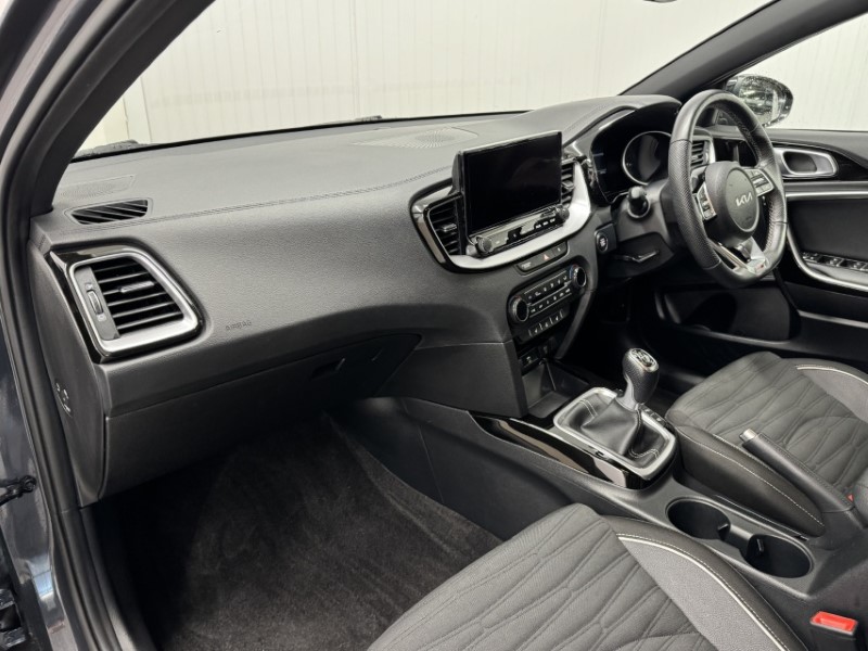 2022 (72) KIA CEED 1.5T GDi ISG GT-Line 5dr 4804891