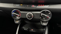 2025 (25) KIA STONIC 1.0T GDi 98 2 5dr 4784097
