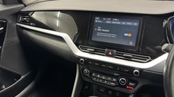 2021 (21) KIA NIRO 1.6 GDi Hybrid 2 5dr DCT 4854265