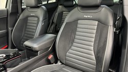 2025 (74) KIA SPORTAGE 1.6T GDi 207 HEV GT-Line S 5dr Auto 4798529