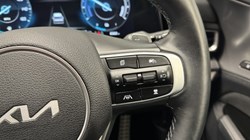 2025 (74) KIA SPORTAGE 1.6T GDi 207 HEV GT-Line S 5dr Auto 4798550