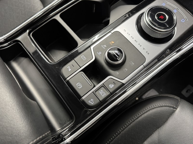 2022 (22) KIA SORENTO 1.6 T-GDi HEV 3 5dr Auto 4835188