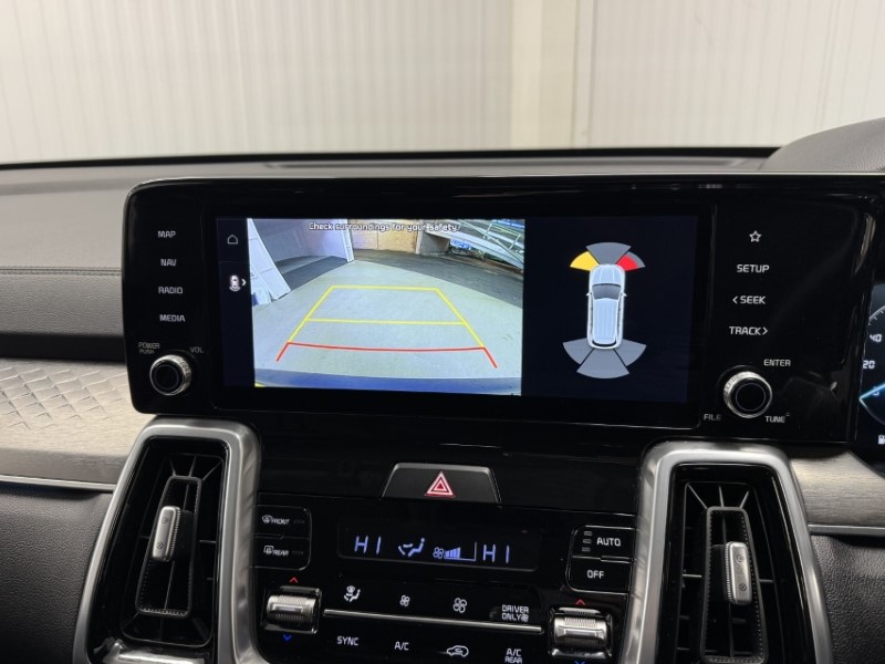 2022 (22) KIA SORENTO 1.6 T-GDi HEV 3 5dr Auto 4835211