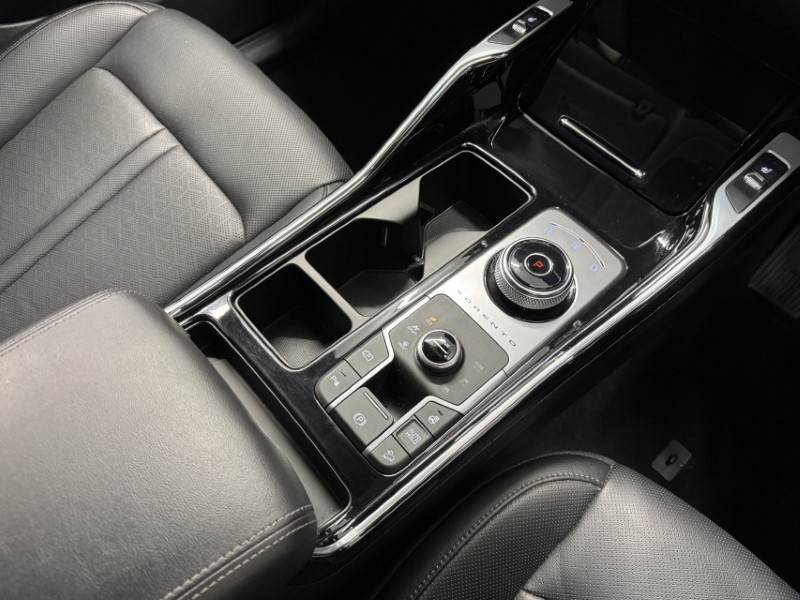 2022 (22) KIA SORENTO 1.6 T-GDi HEV 3 5dr Auto 4835187