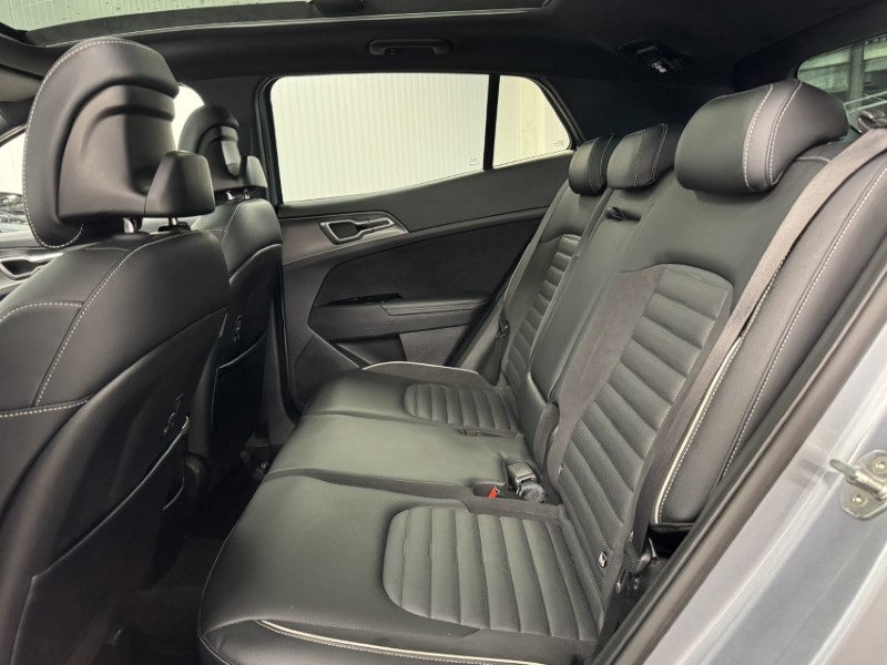 2023 (72) KIA SPORTAGE 1.6T GDi HEV GT-Line S 5dr Auto 4819252