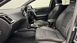 2025 (25) KIA CEED 1.5T GDi ISG 138 GT-Line 5dr 4821024