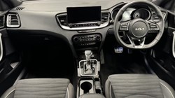 2025 (25) KIA CEED 1.5T GDi ISG 138 GT-Line 5dr DCT 4856715