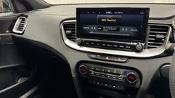 2025 (25) KIA CEED 1.5T GDi ISG 138 GT-Line 5dr DCT 4856720