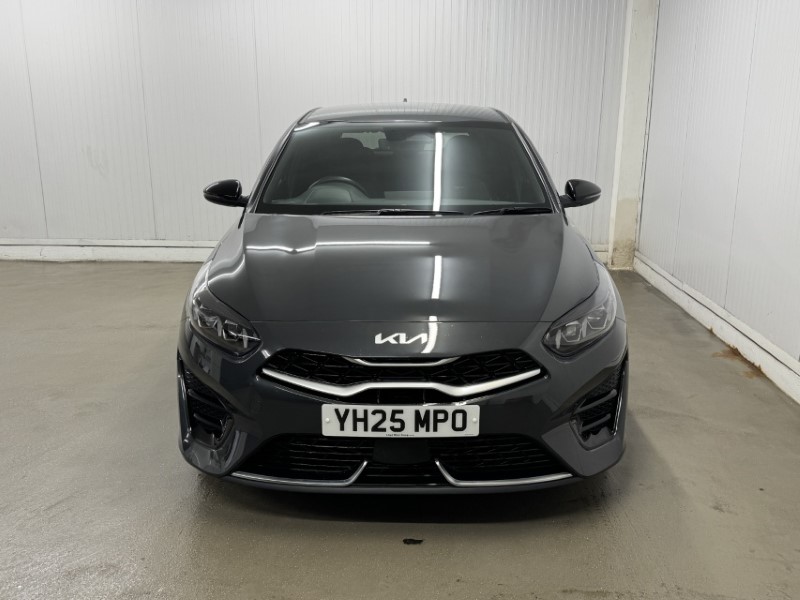 2025 (25) KIA CEED 1.5T GDi ISG 138 GT-Line 5dr DCT 4856708
