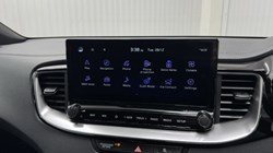 2025 (25) KIA CEED 1.5T GDi ISG 138 GT-Line 5dr DCT 4856726