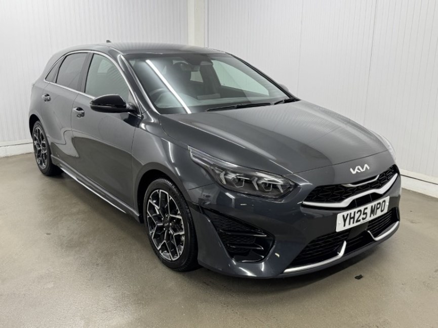 2025 (25) KIA CEED 1.5T GDi ISG 138 GT-Line 5dr DCT