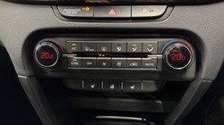 2025 (25) KIA CEED 1.5T GDi ISG 138 GT-Line 5dr DCT 4856724