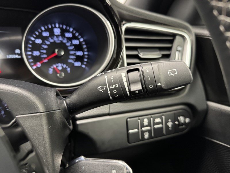 2025 (25) KIA CEED 1.5T GDi ISG 138 GT-Line 5dr DCT 4856706