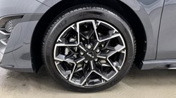 2025 (25) KIA CEED 1.5T GDi ISG 138 GT-Line 5dr DCT 4856713