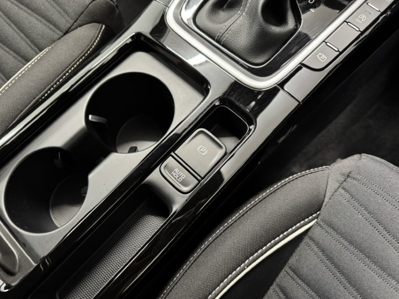 2025 (25) KIA CEED 1.5T GDi ISG 138 GT-Line 5dr DCT 4856702