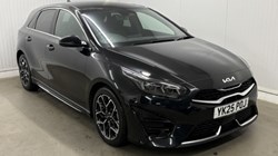2025 (25) KIA CEED 1.5T GDi ISG 138 GT-Line 5dr DCT 4837841