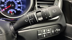 2025 (25) KIA CEED 1.5T GDi ISG 138 GT-Line 5dr DCT 4837838