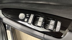2023 (73) KIA SPORTAGE 1.6T GDi PHEV GT-Line 5dr Auto AWD 4879959