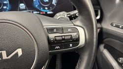 2022 (72) KIA SPORTAGE 1.6T GDi HEV GT-Line S 5dr Auto AWD 4879297