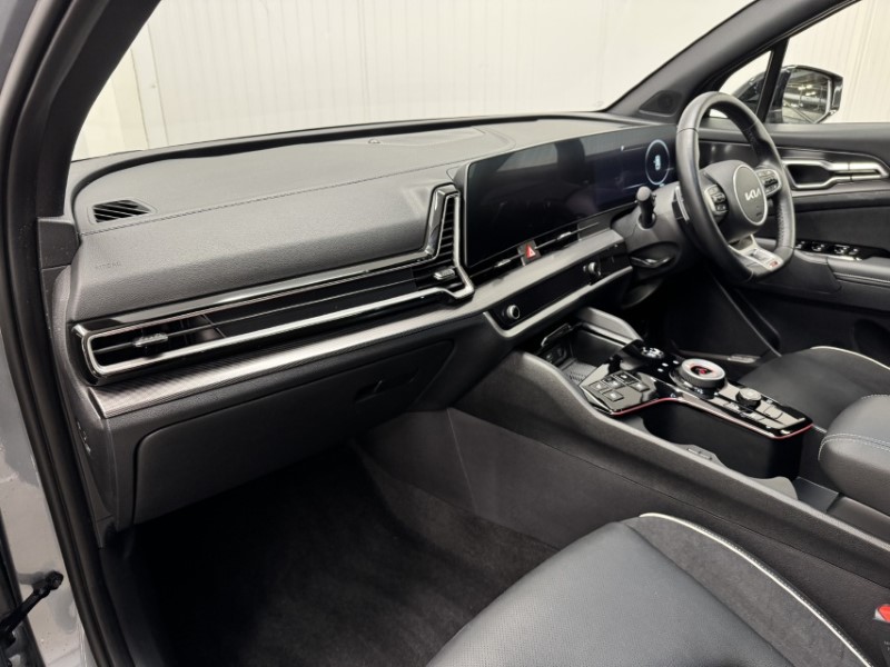 2024 (74) KIA SPORTAGE 1.6T GDi 207 HEV GT-Line S 5dr Auto 4870376