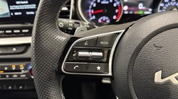 2025 (25) KIA CEED 1.5T GDi ISG 138 GT-Line 5dr DCT 4864718