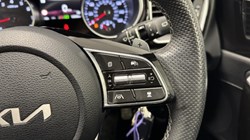 2025 (25) KIA CEED 1.5T GDi ISG 138 GT-Line 5dr DCT 4864720
