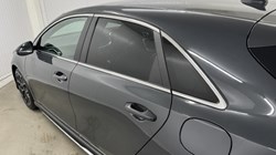 2025 (25) KIA CEED 1.5T GDi ISG 138 GT-Line 5dr DCT 4864696