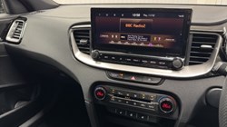 2025 (25) KIA CEED 1.5T GDi ISG 138 GT-Line 5dr DCT 4864708