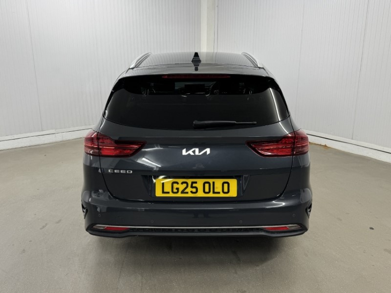 2025 (25) KIA CEED 1.5T GDi ISG 138 3 5dr 4912993