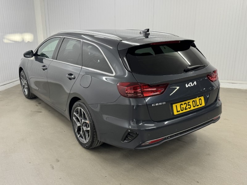2025 (25) KIA CEED 1.5T GDi ISG 138 3 5dr 4912972