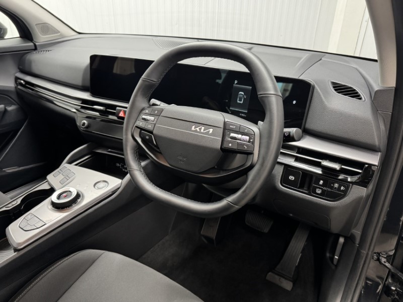 2025 (75) KIA SPORTAGE 1.6T GDi HEV Pure 5dr Auto 4884970