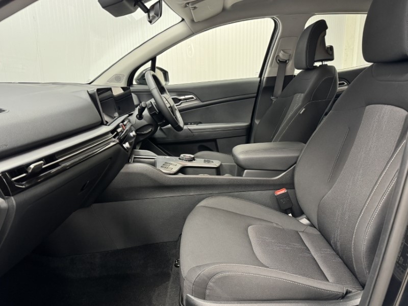 2025 (75) KIA SPORTAGE 1.6T GDi HEV Pure 5dr Auto 4884968